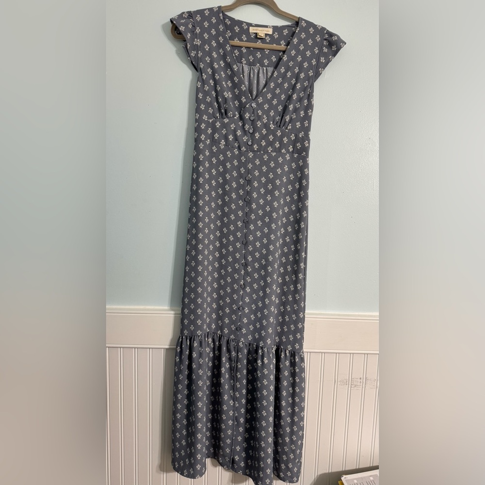 Monteau Gray Ruffled Trumpet Midi/Maxi Dress